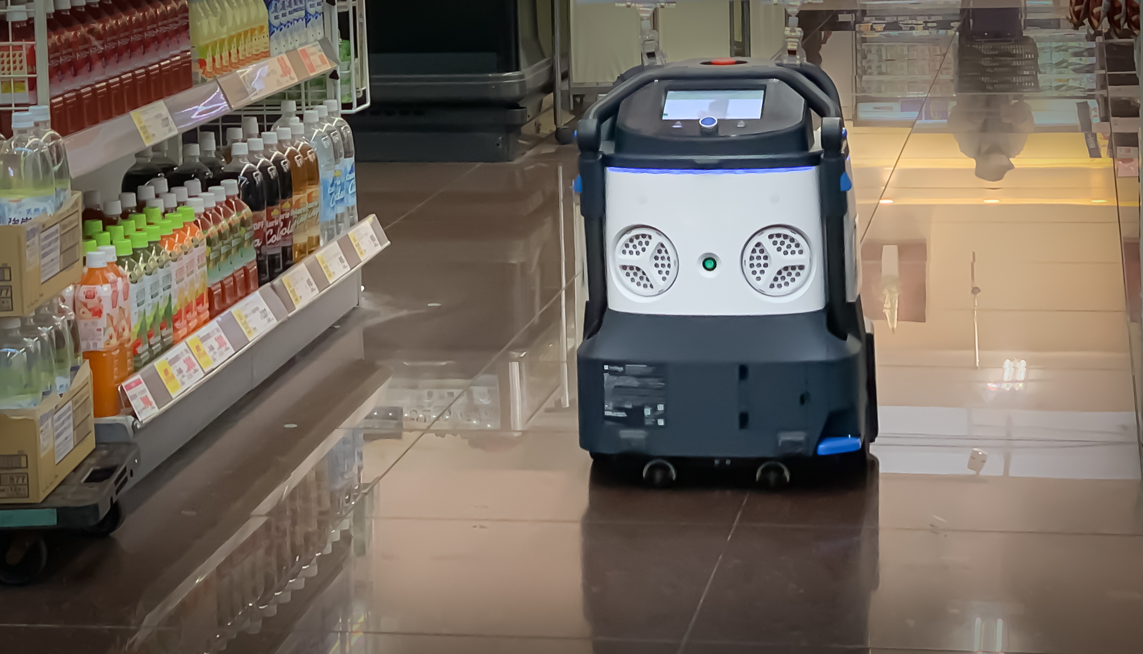 24時間営業でも自動で清掃